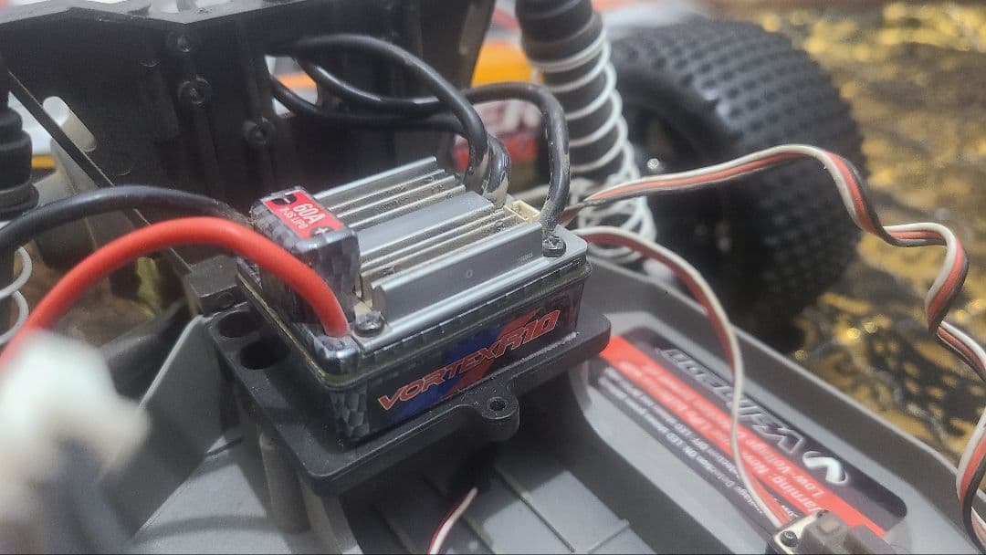 トラクサスラストラー2WD(タミヤ、京商、ヨコモ、アルマ、アソシ、フタバ)