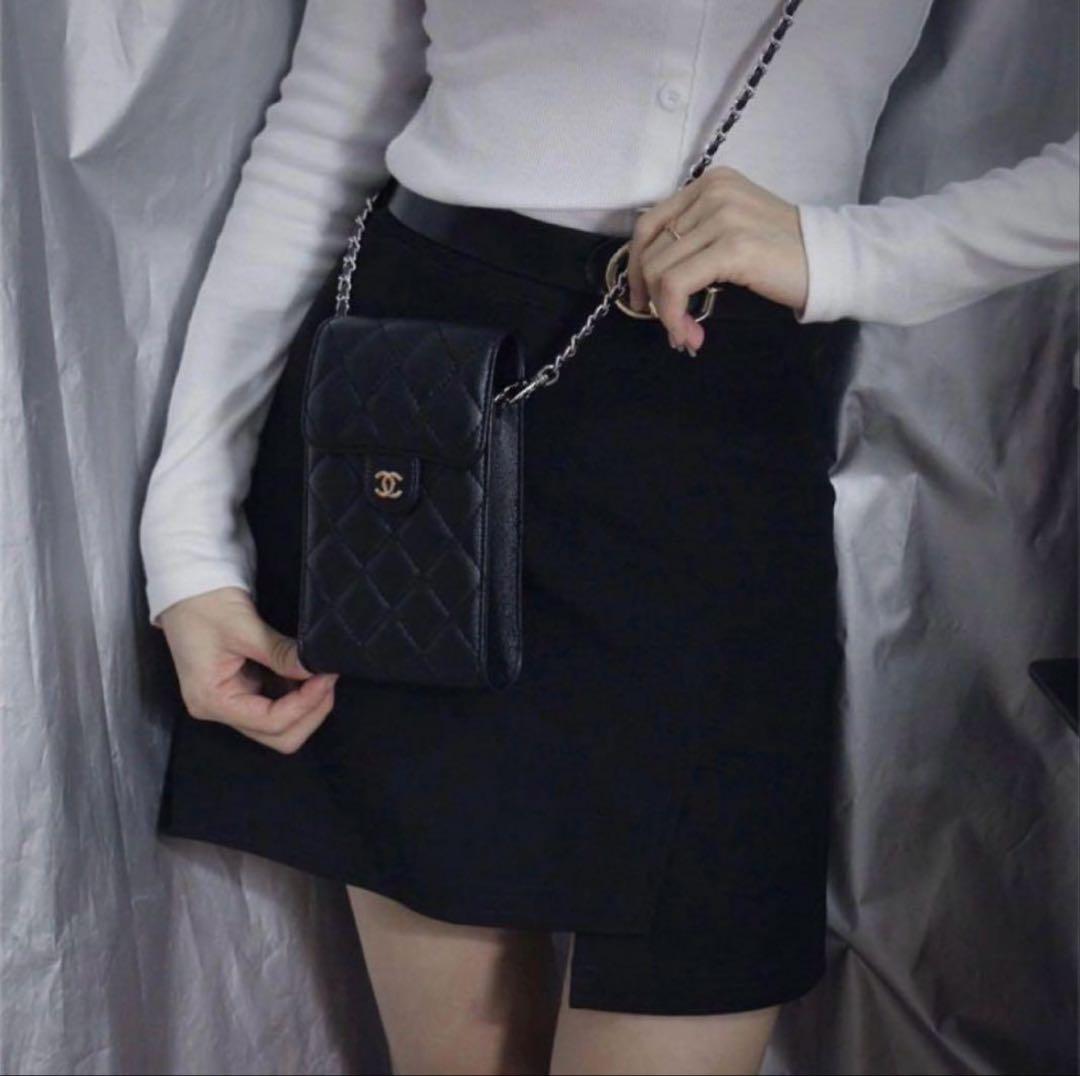 CHANEL ノベルティ スマホショルダー チェーンポーチ ラムスキン