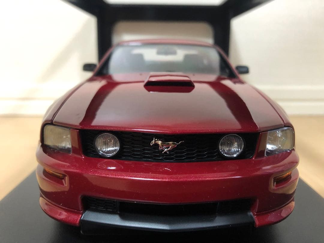 1/18 オートアート フォード マスタング GT クーペ 2007