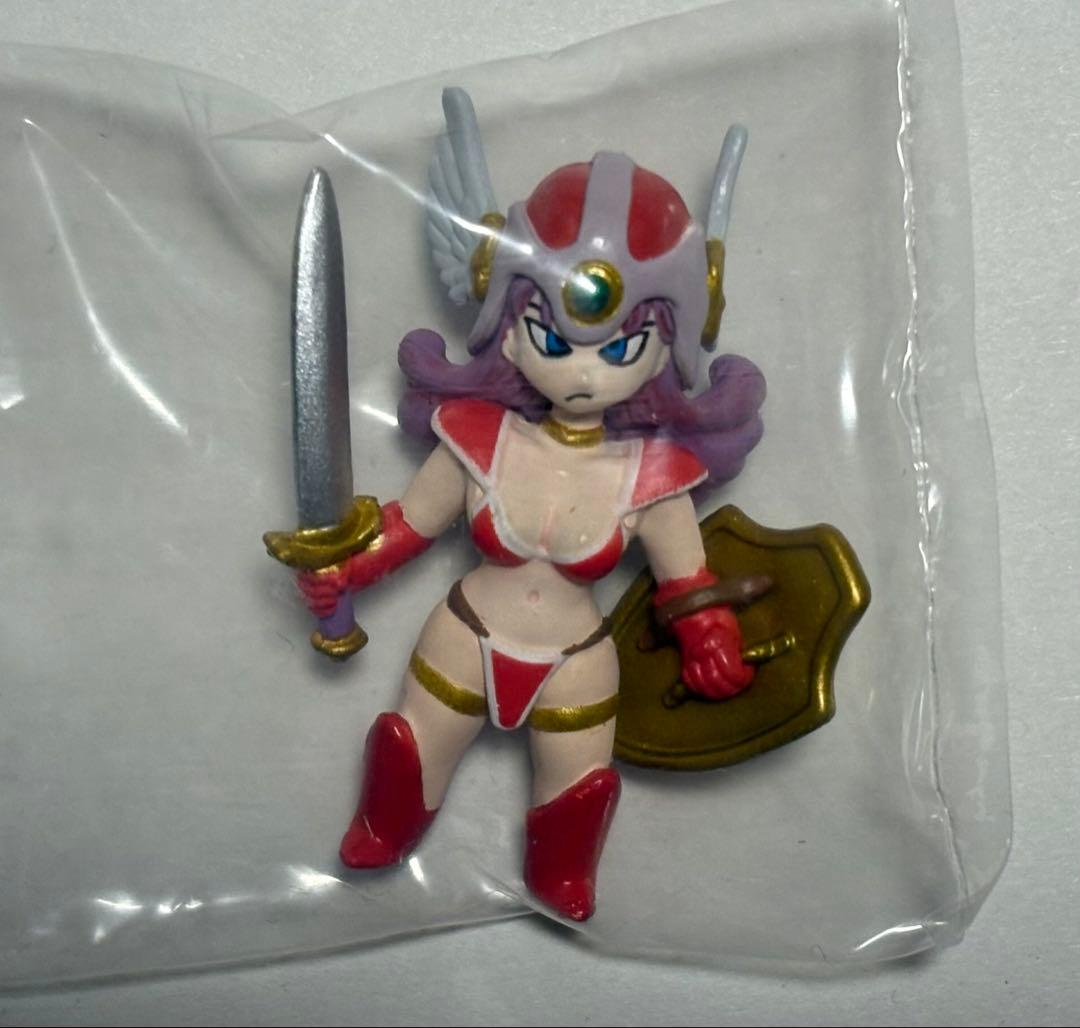 【激レア新品】ドラゴンクエスト キャラクターフィギュアコレクション 3体