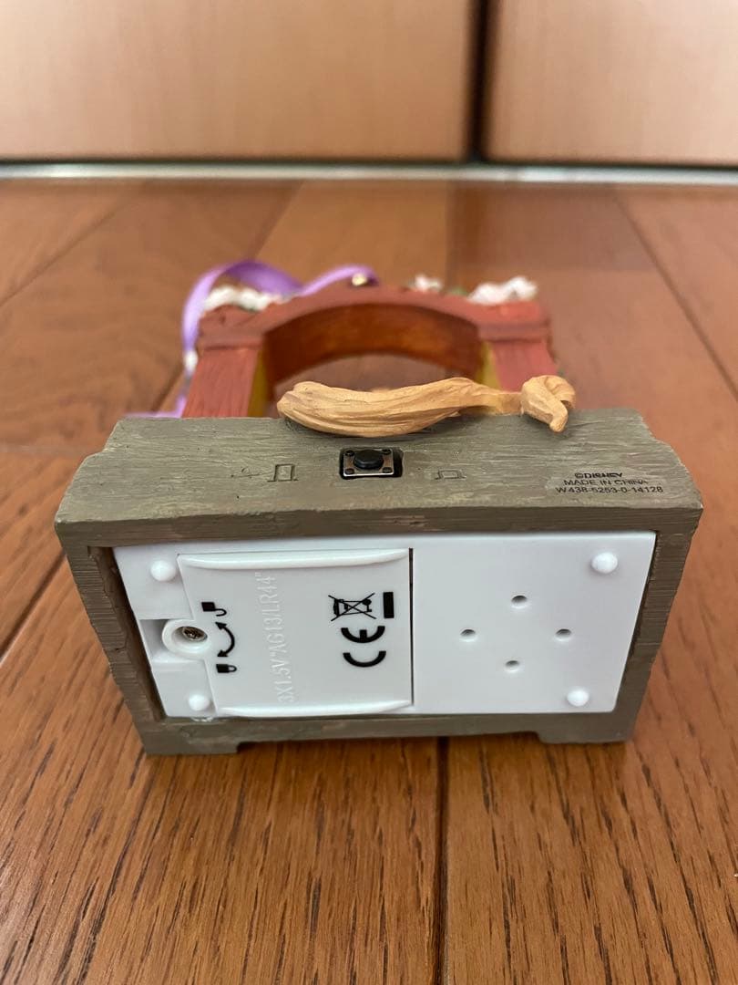 ラプンツェル パスカル　オーナメント フィギュア