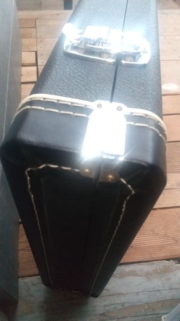 Fender ベース用ハードケース グリーンベルベット