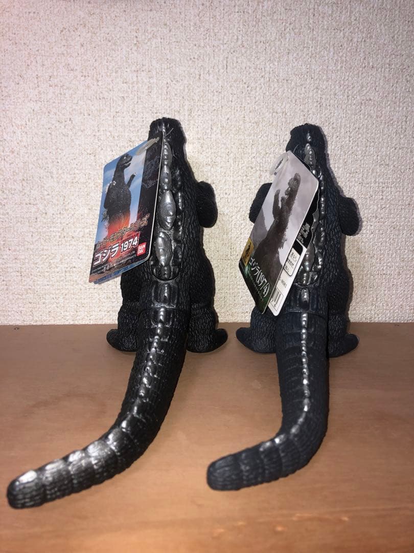 ゴジラ1974フィギュアセット★バンダイ製　ゴジラタグ付き