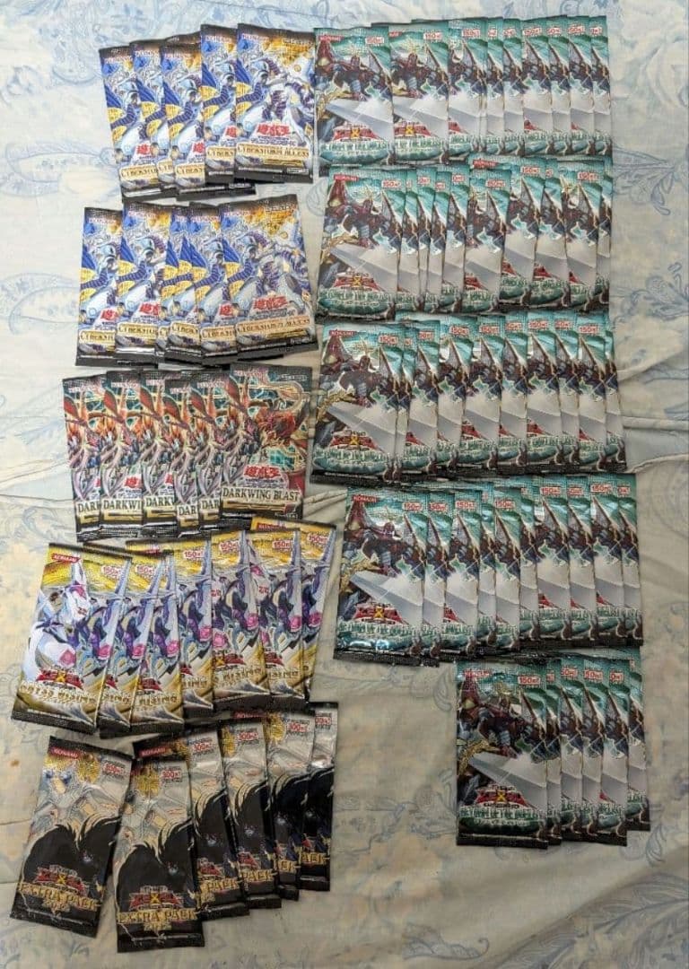 【一品限り】早い者勝ち　遊戯王　カード　引退品　約２０キロ　まとめ売り