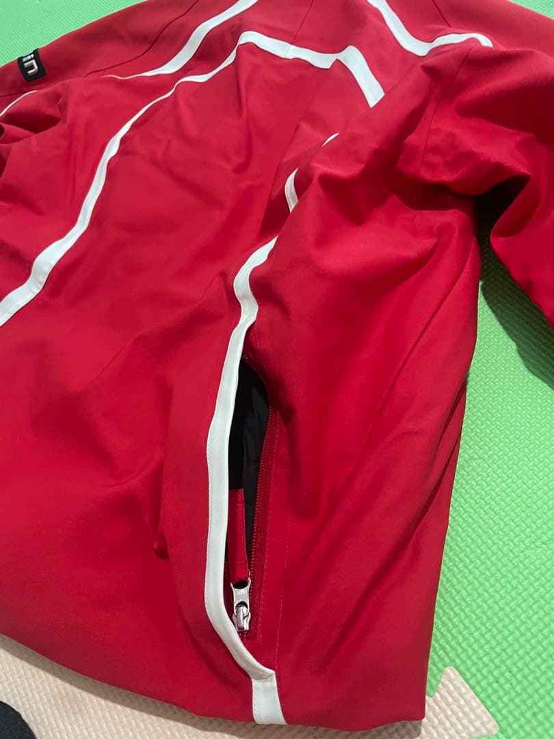 訳あり　即日発送‼️ゴールドウィン　スキーウェア サイズS 防水性　ユニセックス