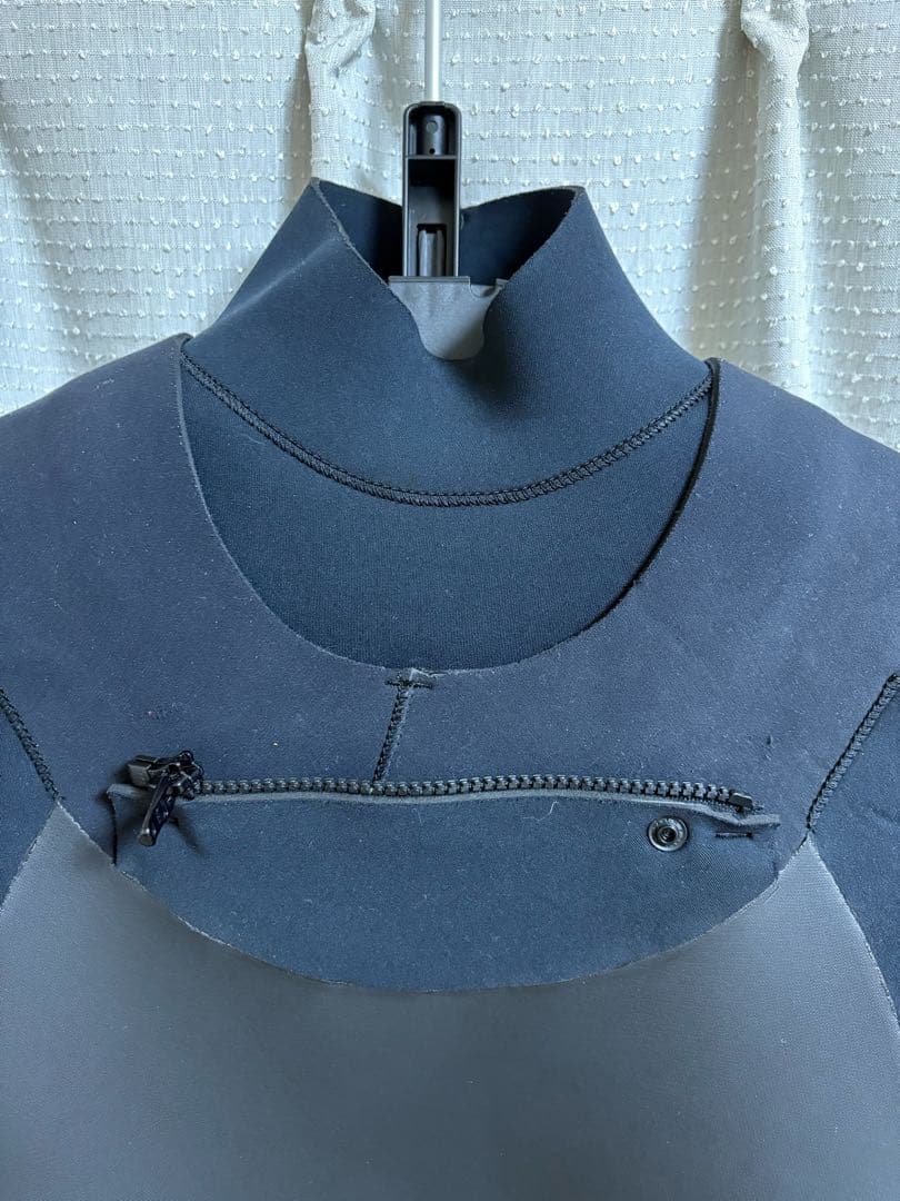 REVOLUTION(レボリューション)5×3mm セミドライ メンズM相当