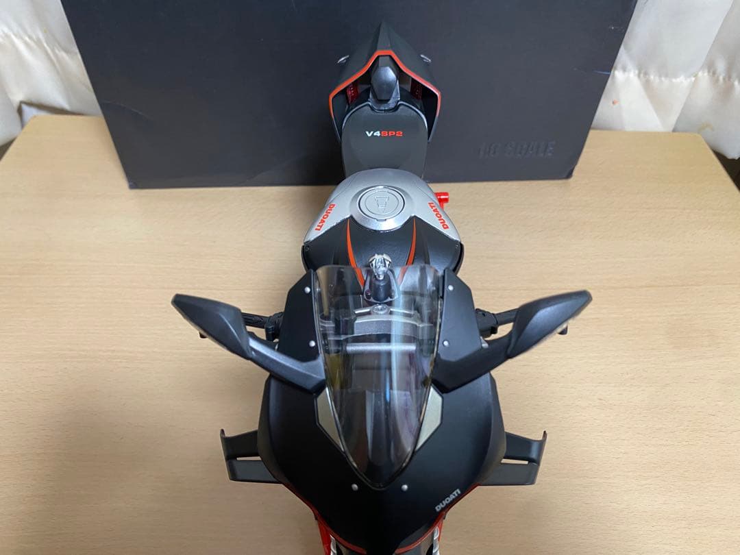 DUCATI パニガーレV4 SP2 1/6スケール　ドゥカティ