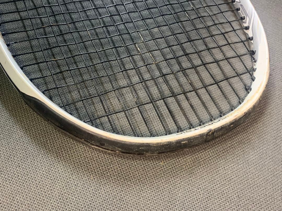 YONEX VCORE 100 テニスラケット 305g