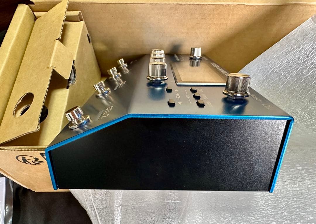 BOSS GM-800 最高峰ギターシンセサイザーほぼ新品！