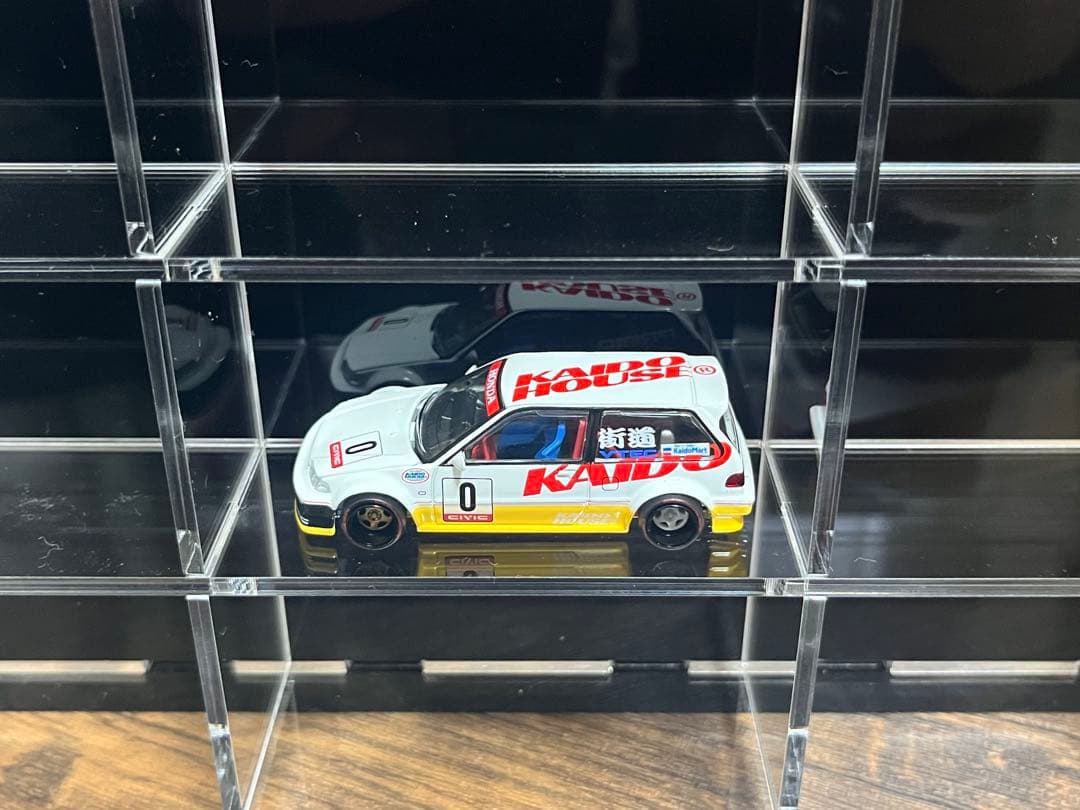ミニカーケース　1/64 アクリル製　minigt kaido ホットウィール