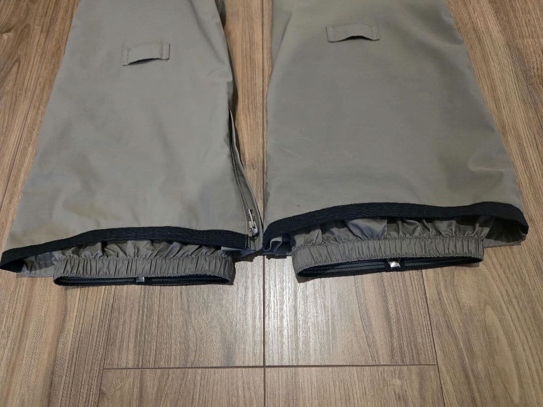 Burton Gloria Gore-Tex ウィメンズ Mサイズ