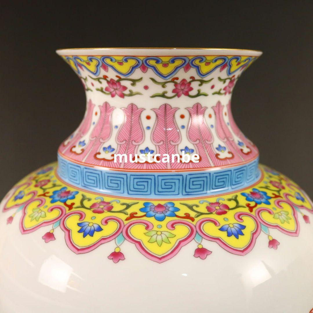 景徳鎮薄胎蒔金パステル孔雀瓶 陶磁器 装飾品 現代工芸 品美術品 置物