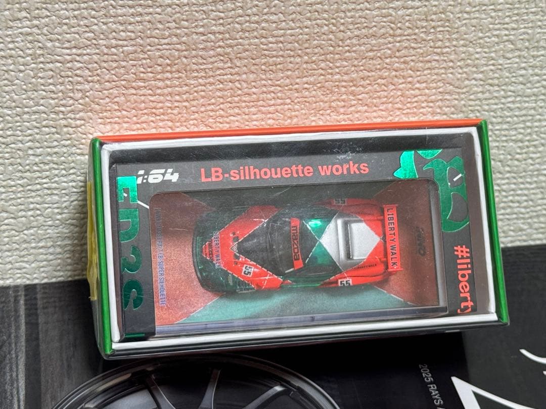 ミニカー Inno64 1/64 LBWK Liberty walk RX-7 FD3S