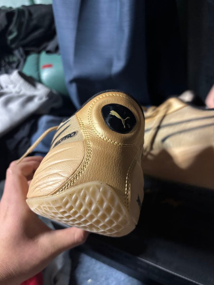 PUMA バスケットボールシューズ ゴールド