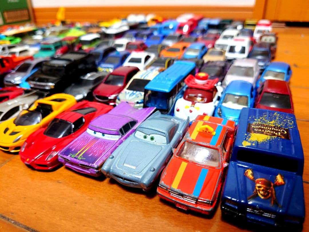 【143台】TOMICA　トミカ　ミニカー　大量まとめ売り　ホットウィール