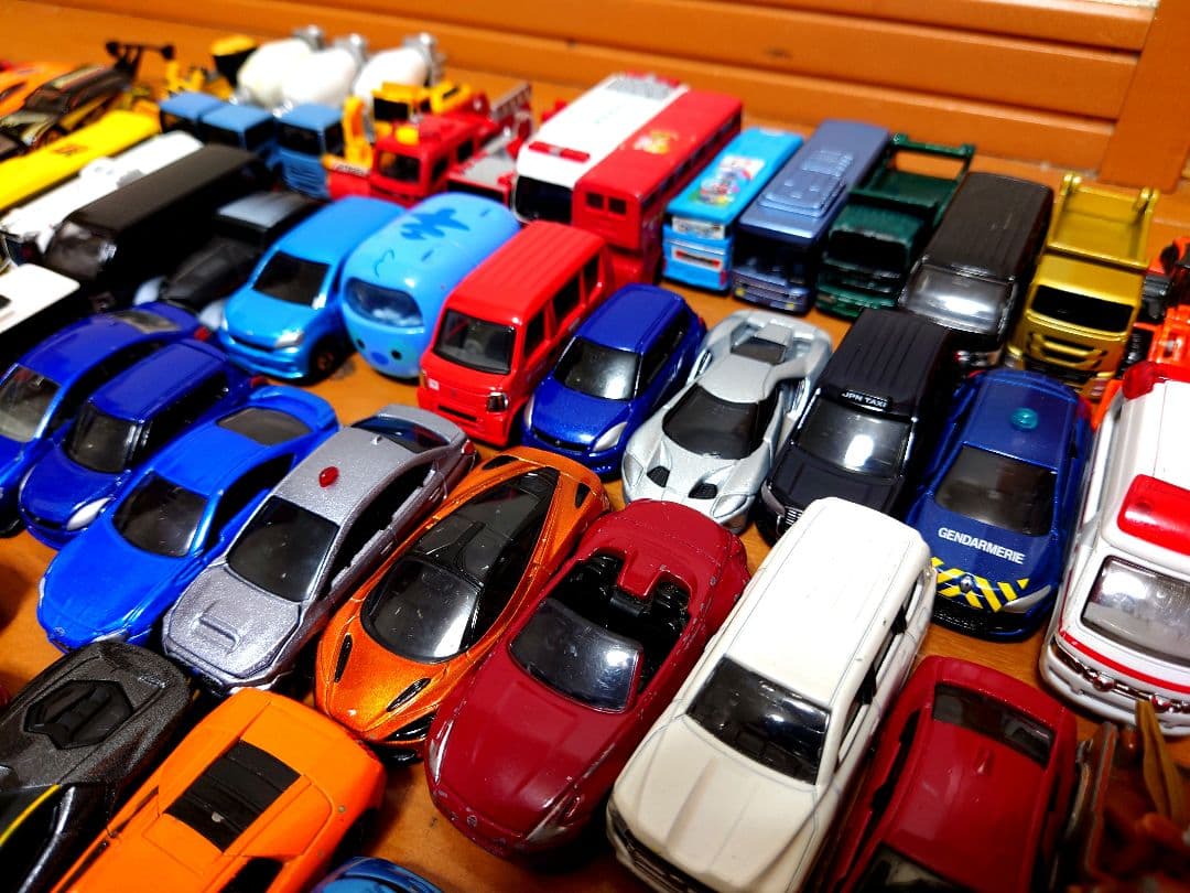 【143台】TOMICA　トミカ　ミニカー　大量まとめ売り　ホットウィール