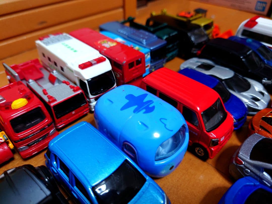 【143台】TOMICA　トミカ　ミニカー　大量まとめ売り　ホットウィール