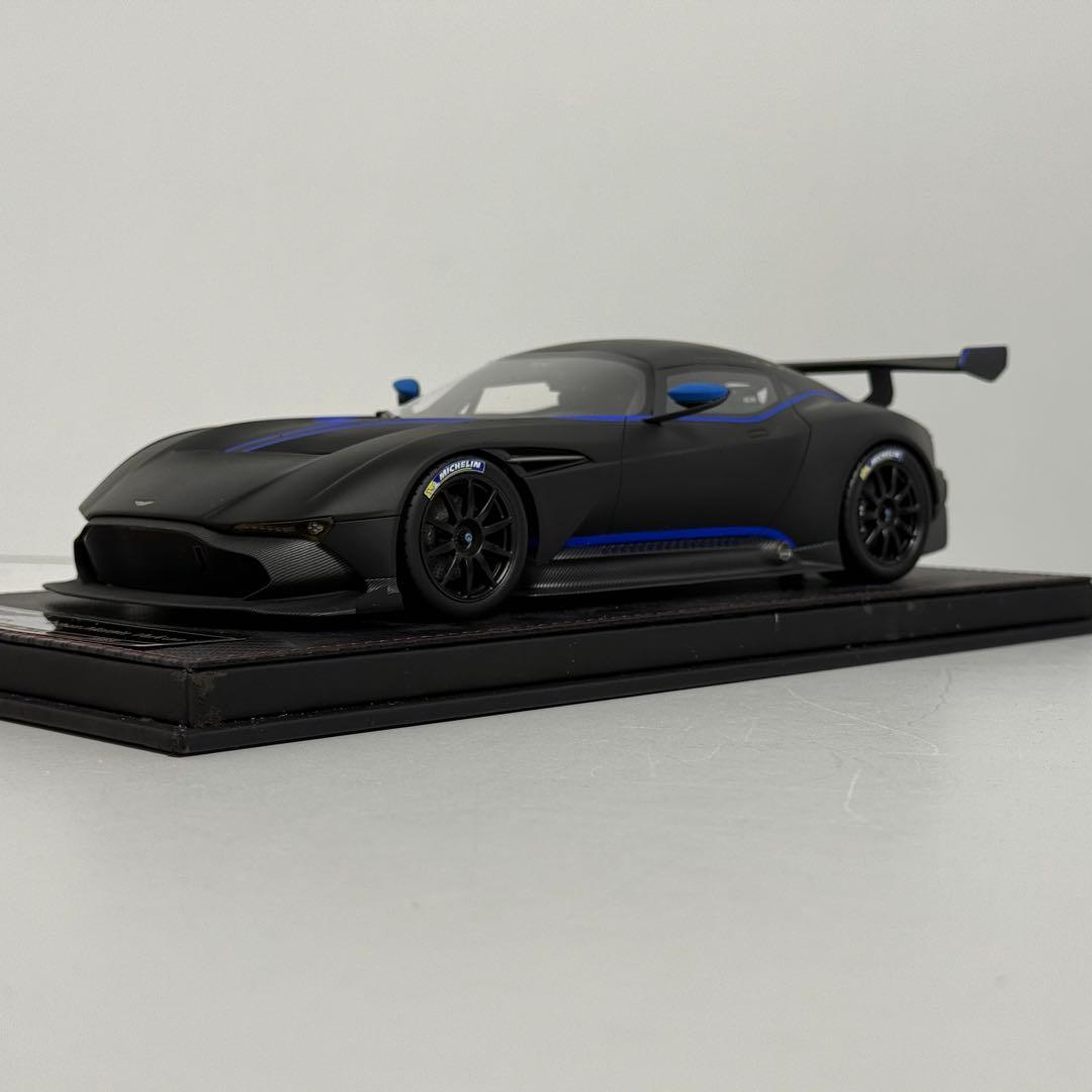 Frontiart 1／18 アストンマーチン ヴァルカン マットブラック