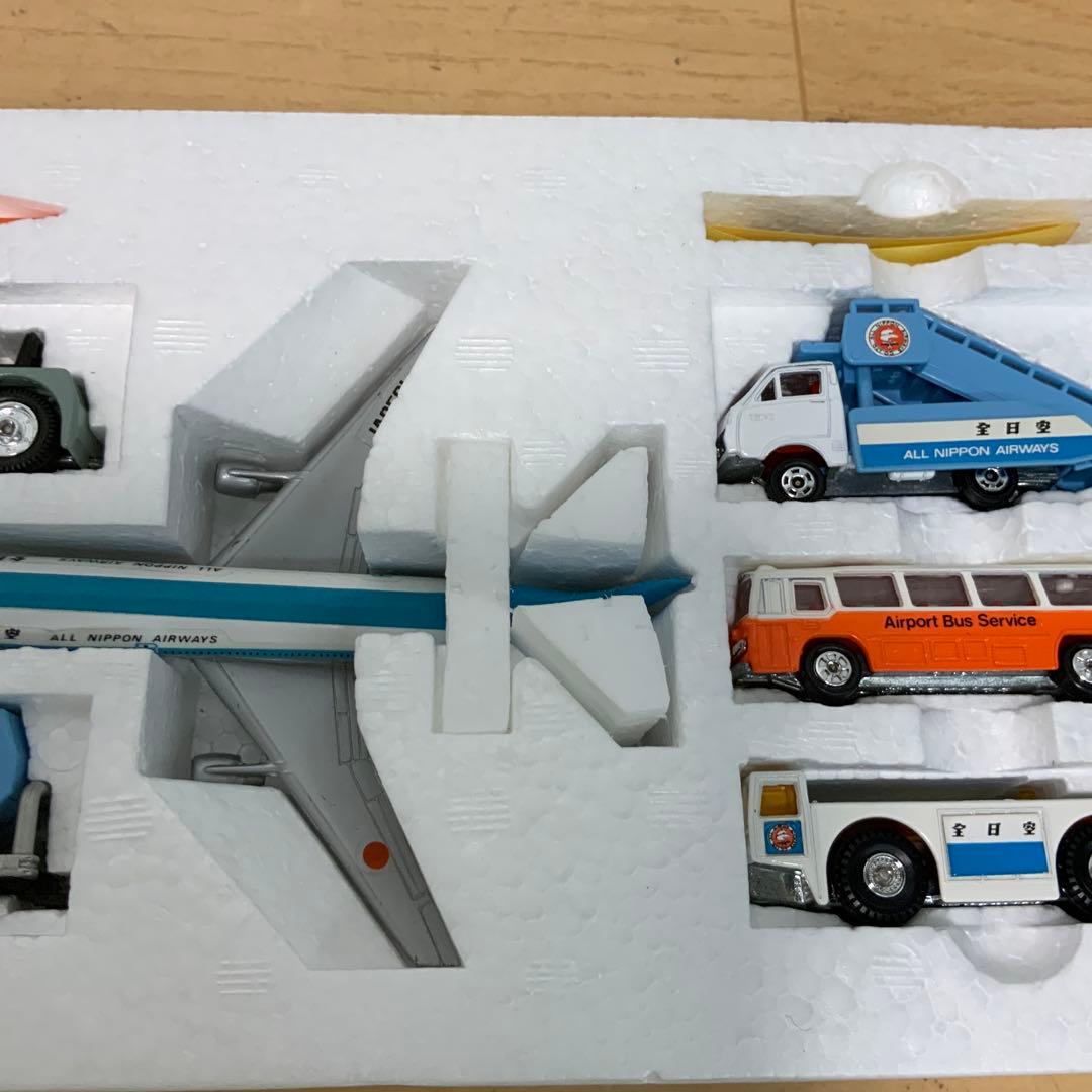 ゴ*太様 【レア・美品】　トミー　トミカのまち（トミカ空港セット）