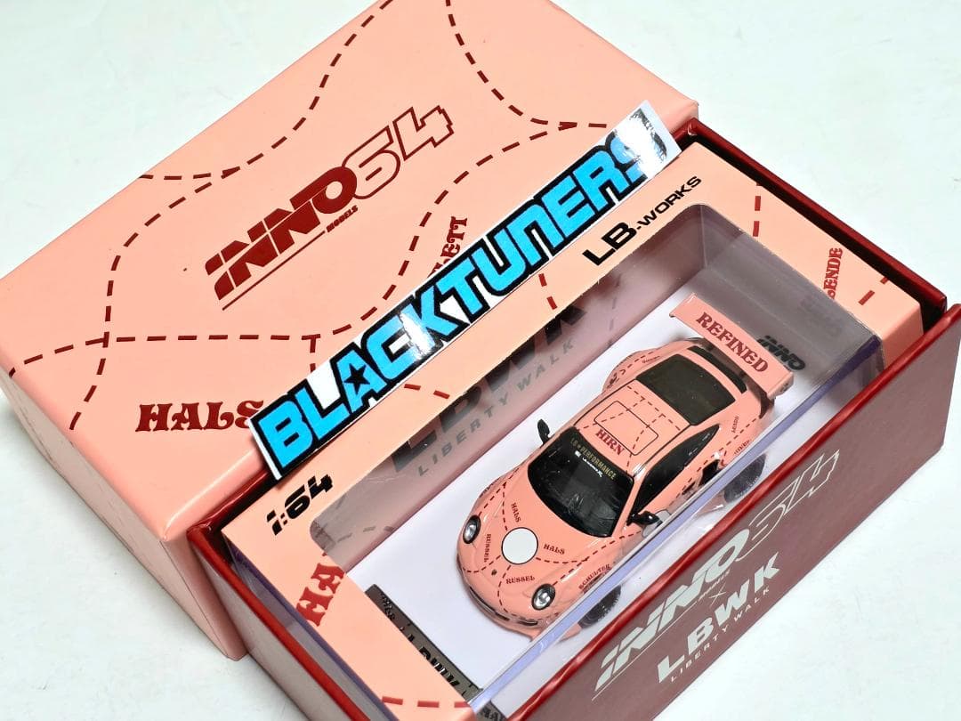 Inno64 リバティーウォーク PORSCHE LBWK PINKPIG