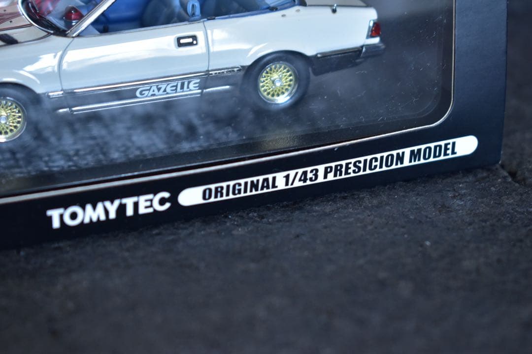 1/43 トミーテック 西部警察 日産 ガゼール レジン製 イグニッションモデル