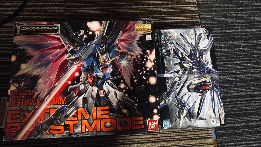 ストライクフリーダムMGEX＆デスティニーガンダムMG＆ライジングフリーダムHG