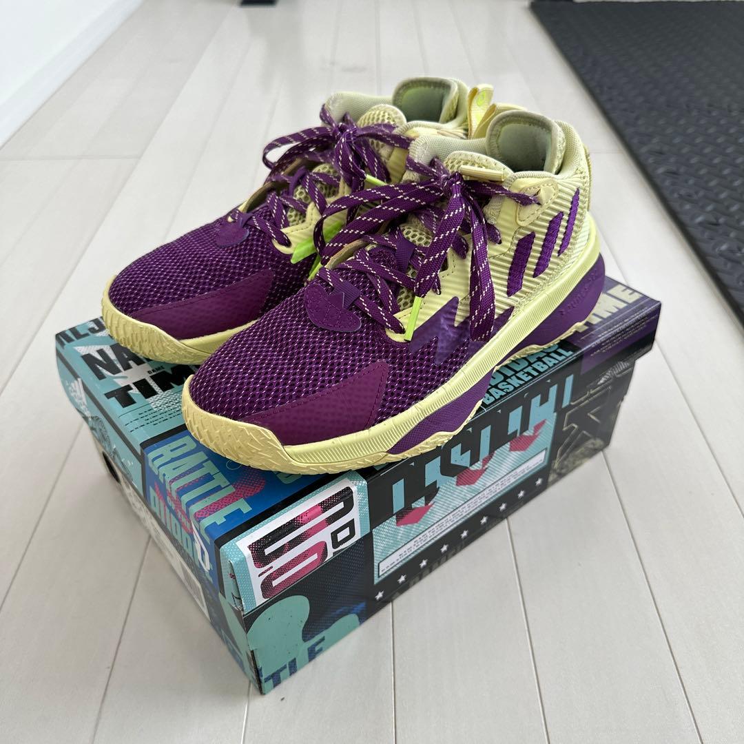 バッシュ adidas Dame 8 23cm