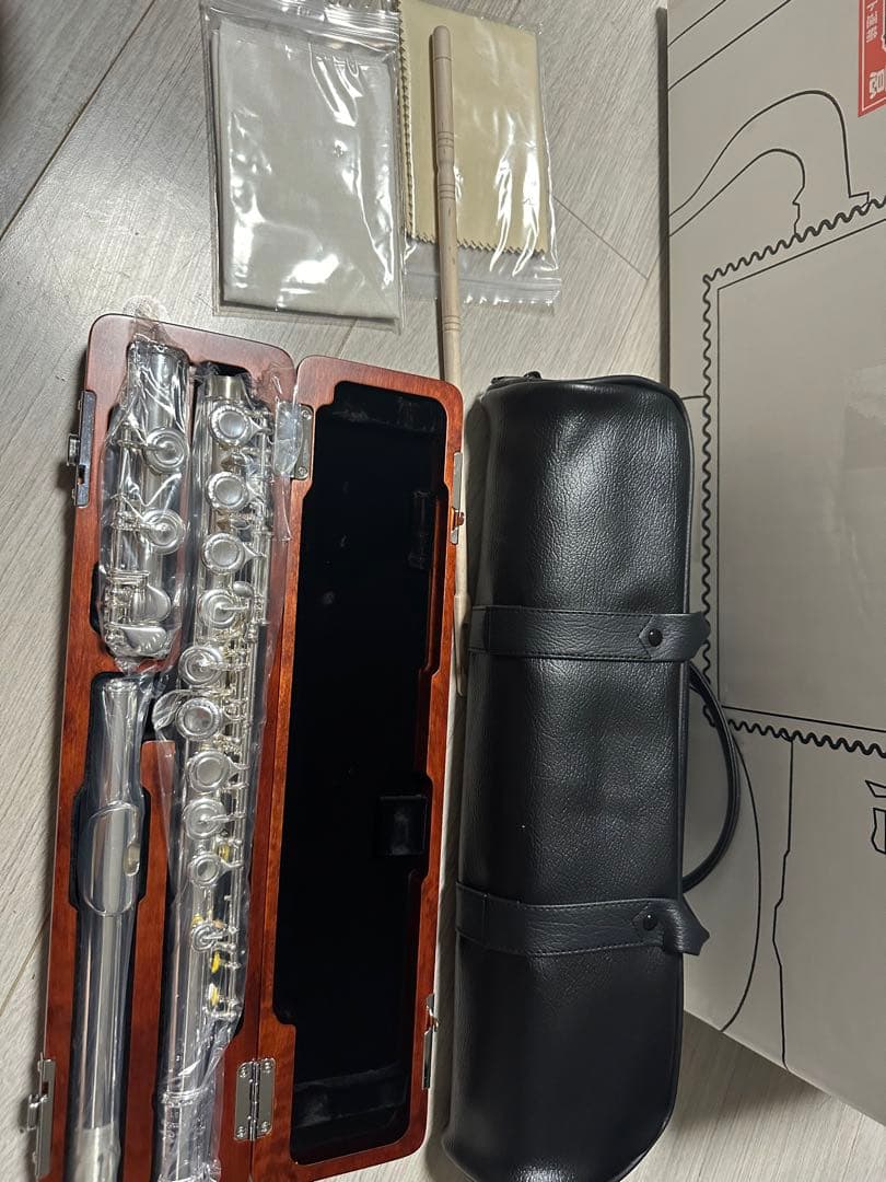 新品　フルート
