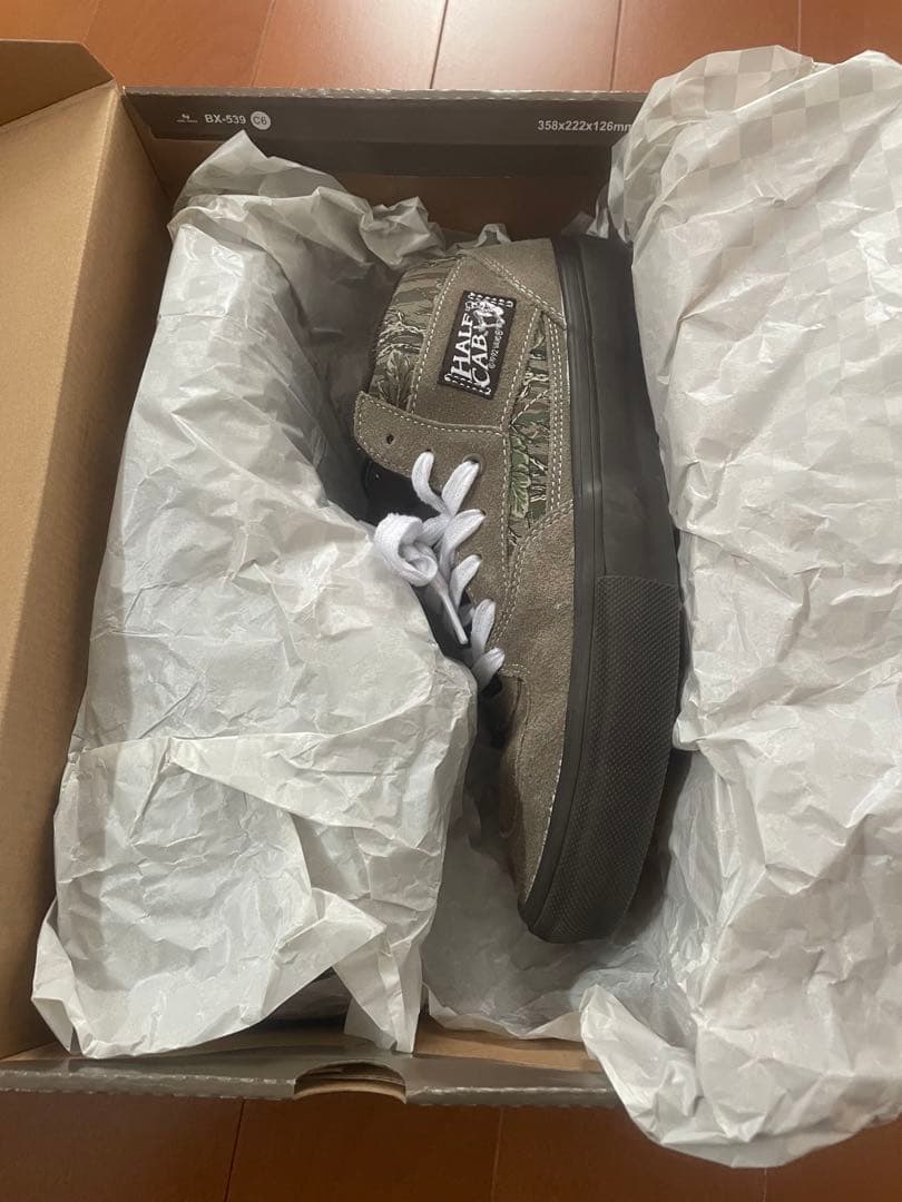 Skate Half Cab × PEDRO DELFINO