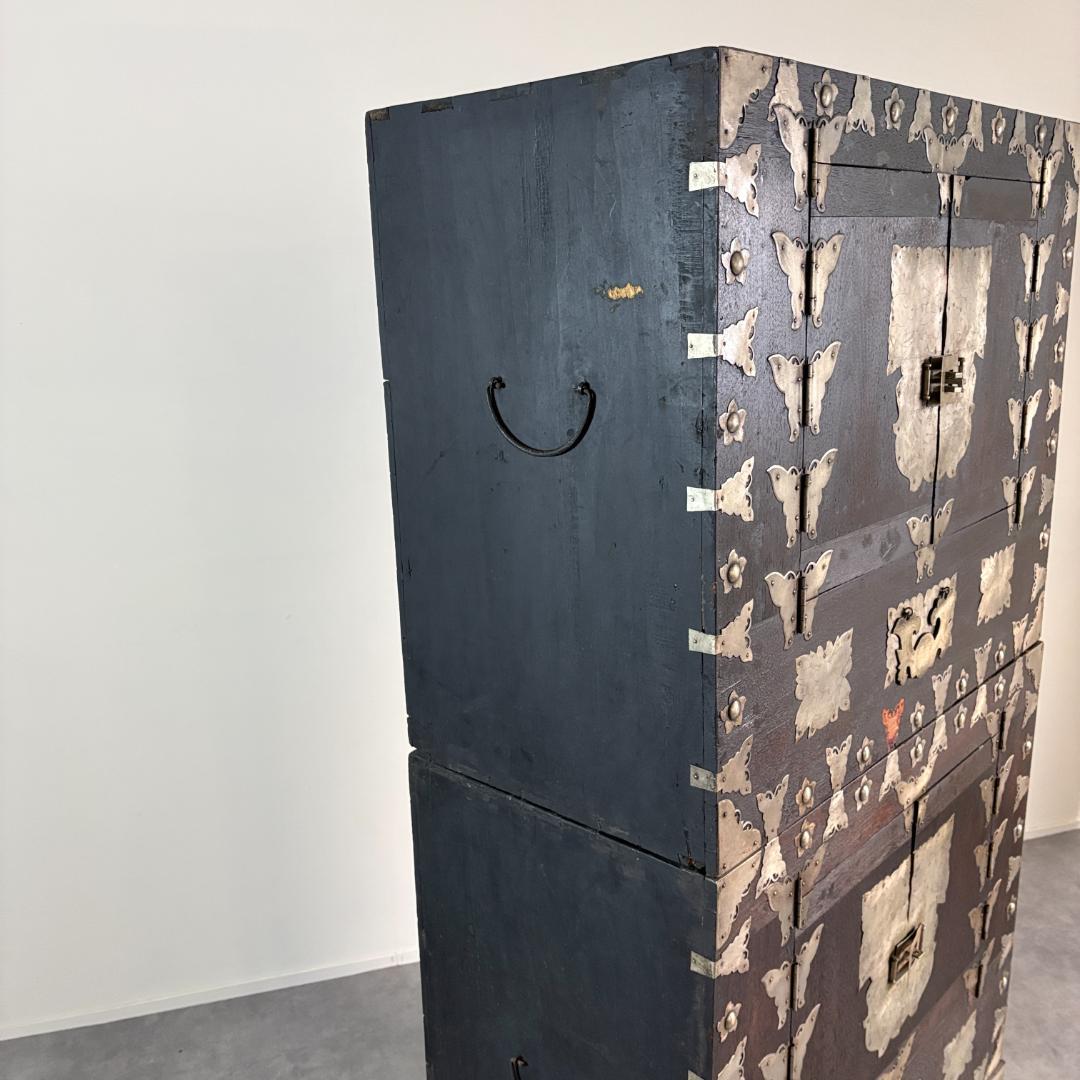 収納棚｜李朝 キャビネット