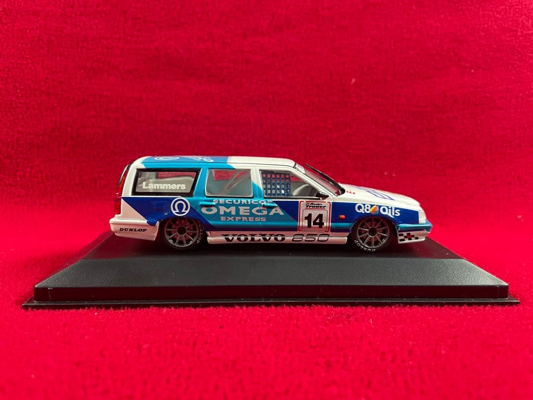 1/43　ボルボ850 ミニチャンプス　　オメガ　ミニカー　　ワゴン