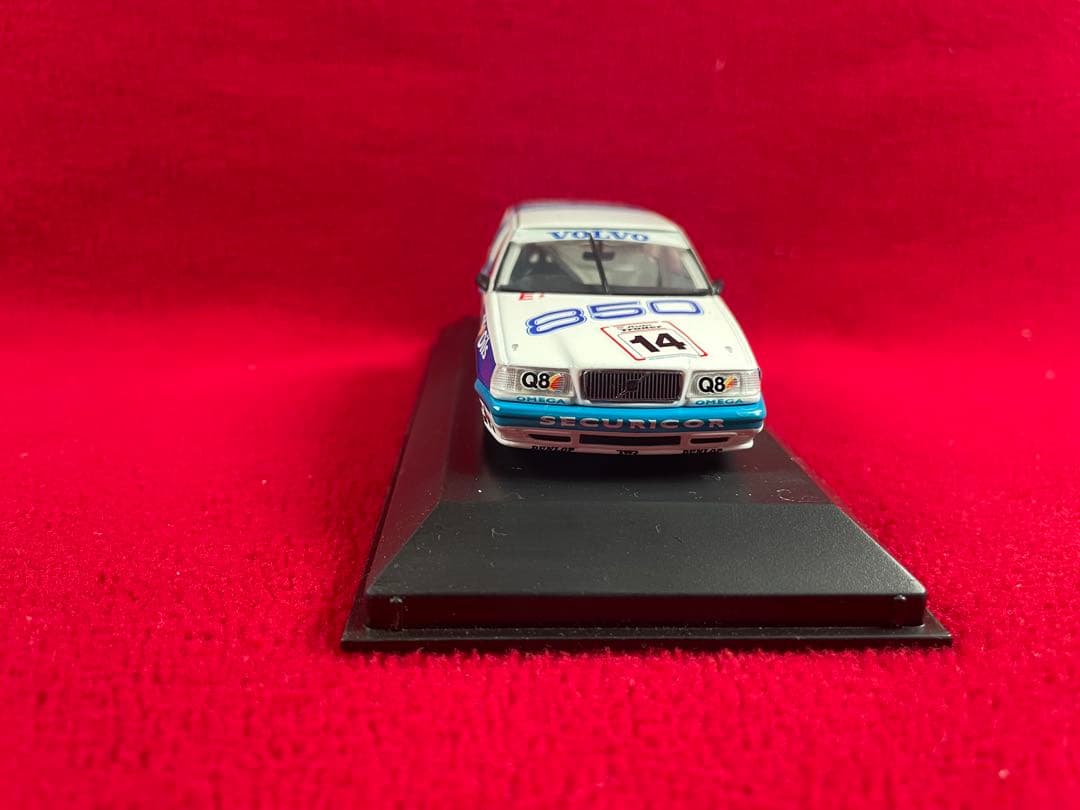 1/43　ボルボ850 ミニチャンプス　　オメガ　ミニカー　　ワゴン