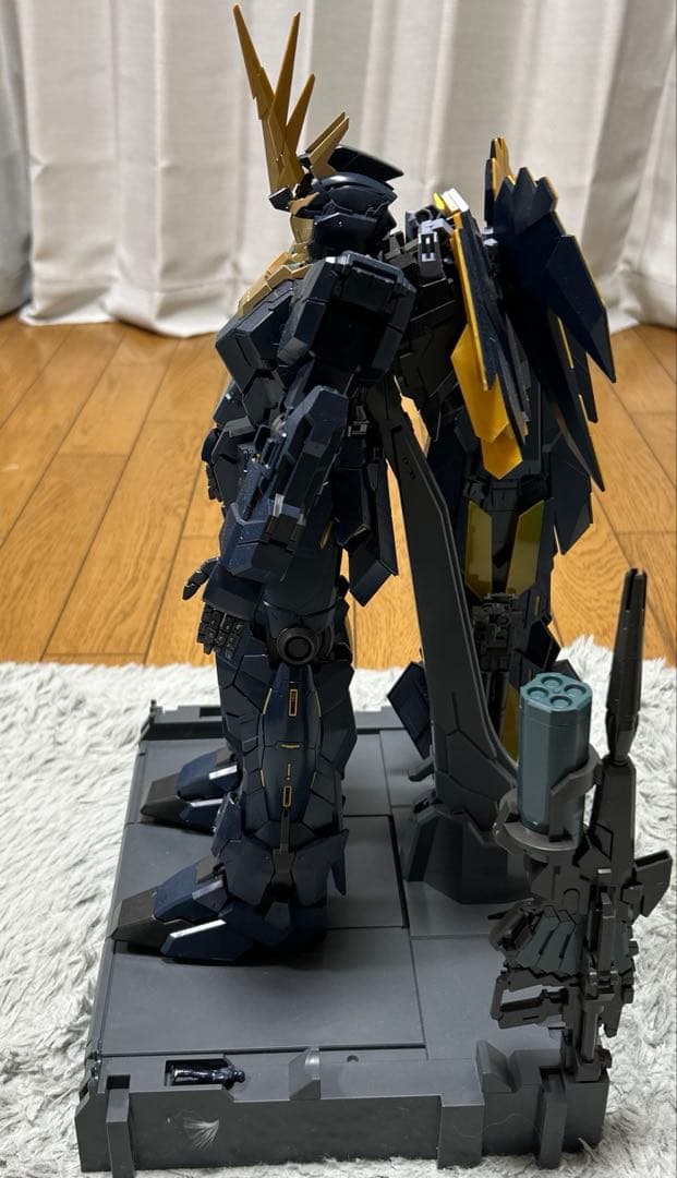 最終値下げ　ユニコーンガンダム2号機バンシィ　60/1スケール完成品