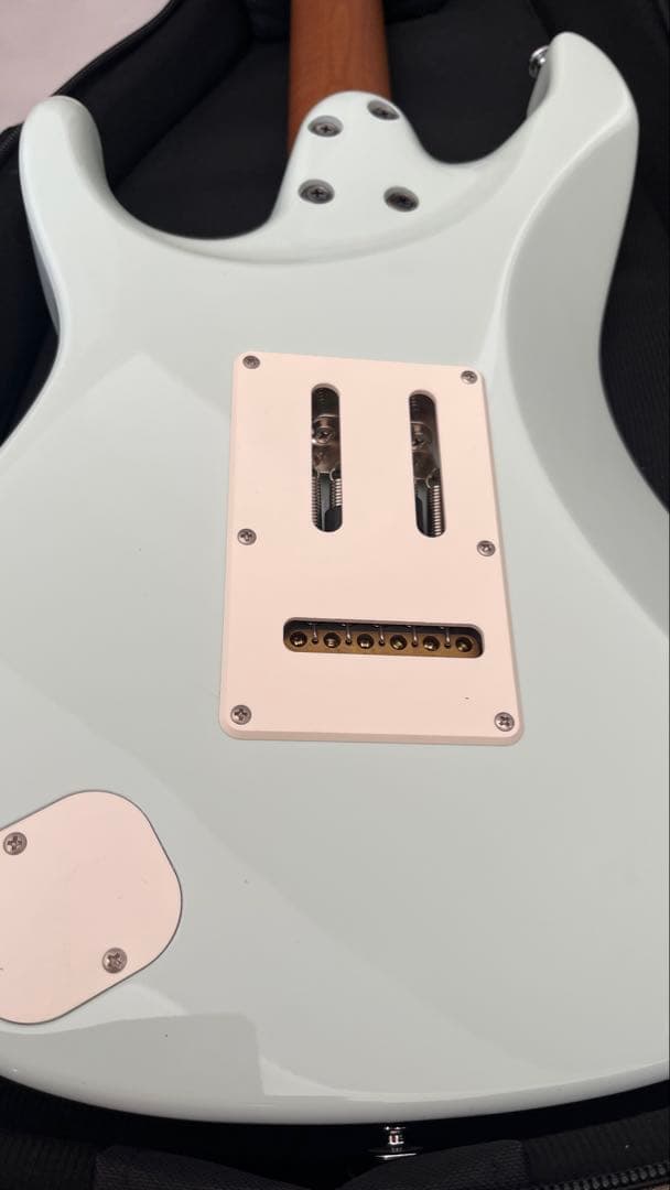 Ibanez Prestige AZ2204NW 日本製　美品