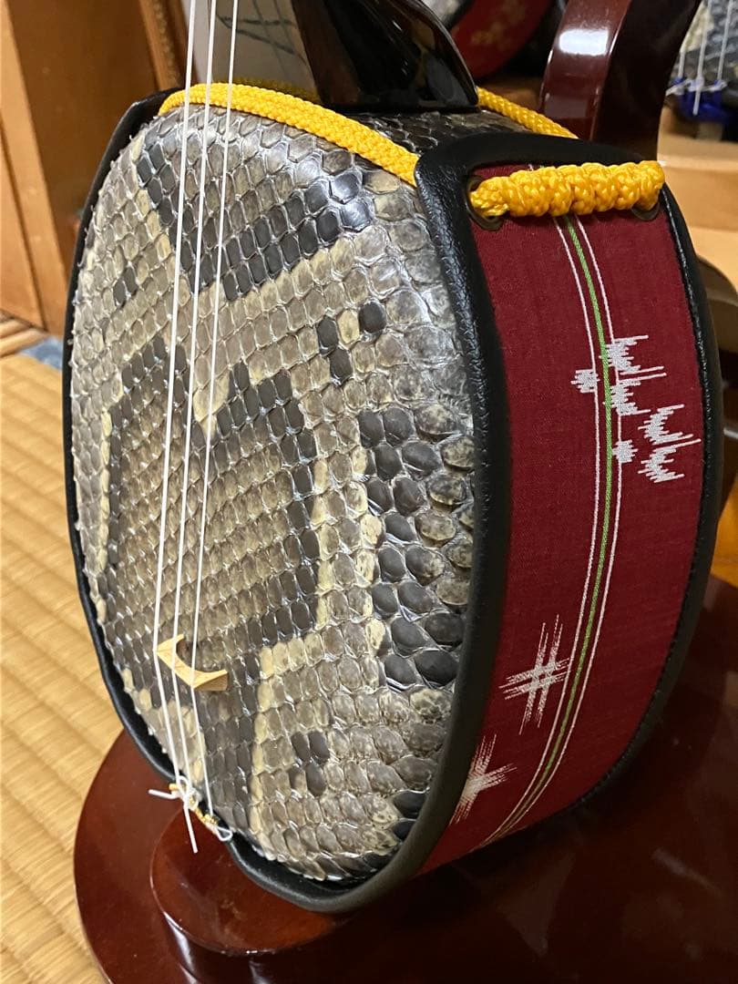 沖縄三線最高峰八重山黒木与那城型ウズラ➖トラ模様本皮一枚張りスンチ塗り限定出品