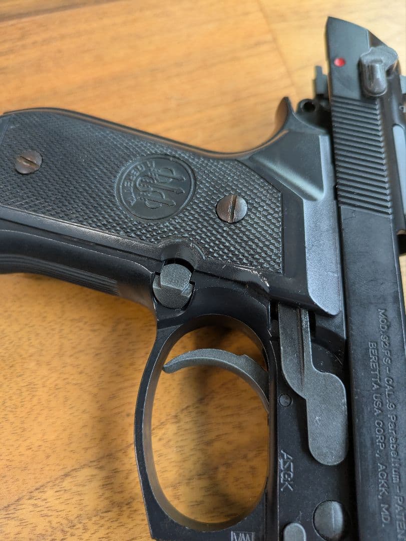 ウエスタンアームズ ベレッタ M92 ブローバックガスガン