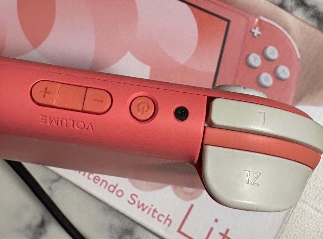 Nintendo Switch Lite コーラル スティック不良