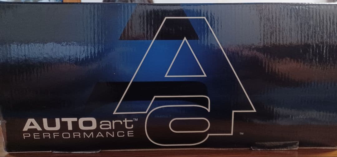 a*p様 AUTOart Nissan Skyline 1/18 ミニカー