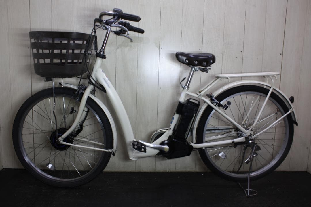 ホワイト 電動アシスト自転車 前カゴ付き