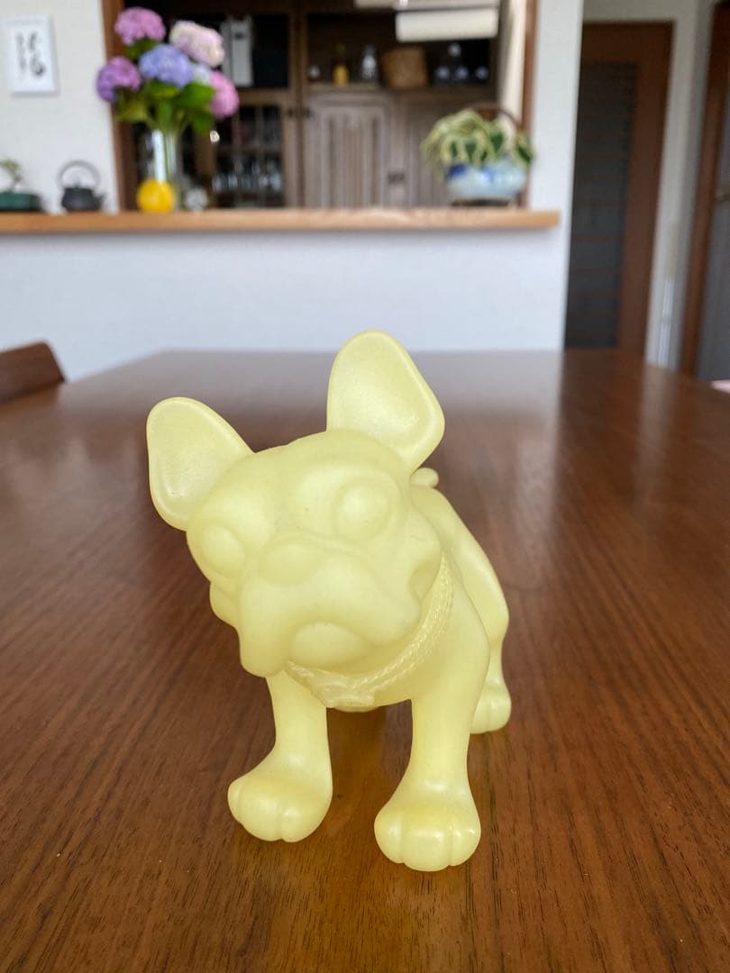 MEDICOM TOY ×NEIGHBORHOOD 犬のフィギュア 溜光素材