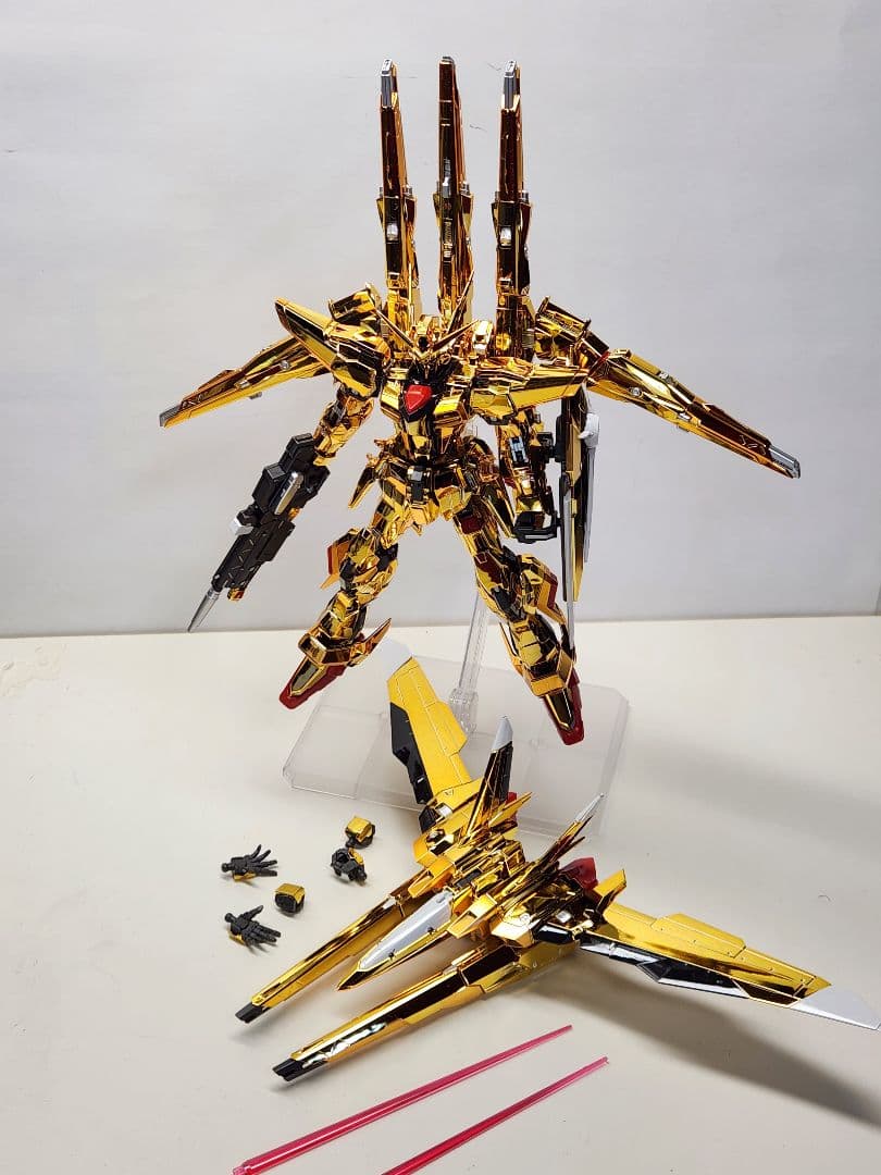 RG アカツキガンダム＆シラヌイパック / HG デスティニー&ゼウスシルエット