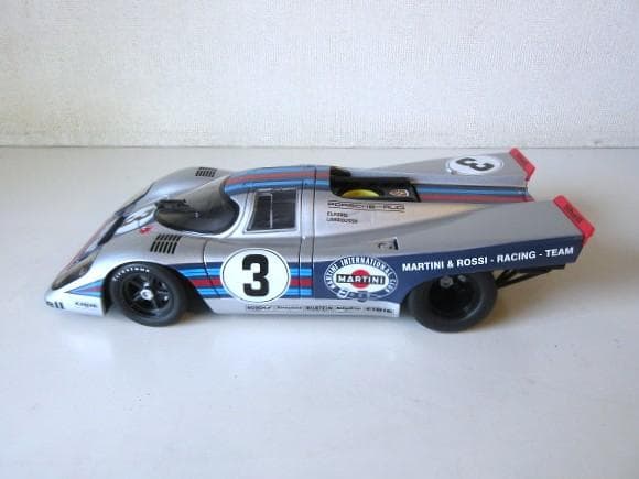 特価 AUTOart (1/18) ポルシェ 917K セブリング