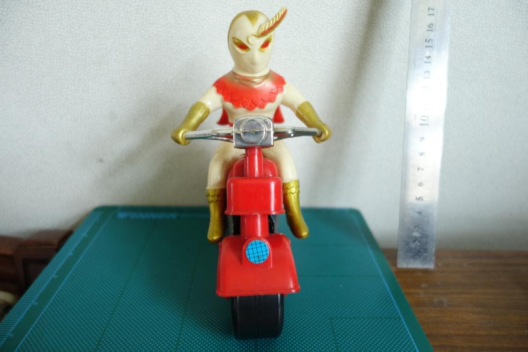 【訳アリ】※箱違い　昭和レトロ　正義のシンボルコンドールマン　バイク　マスダヤ