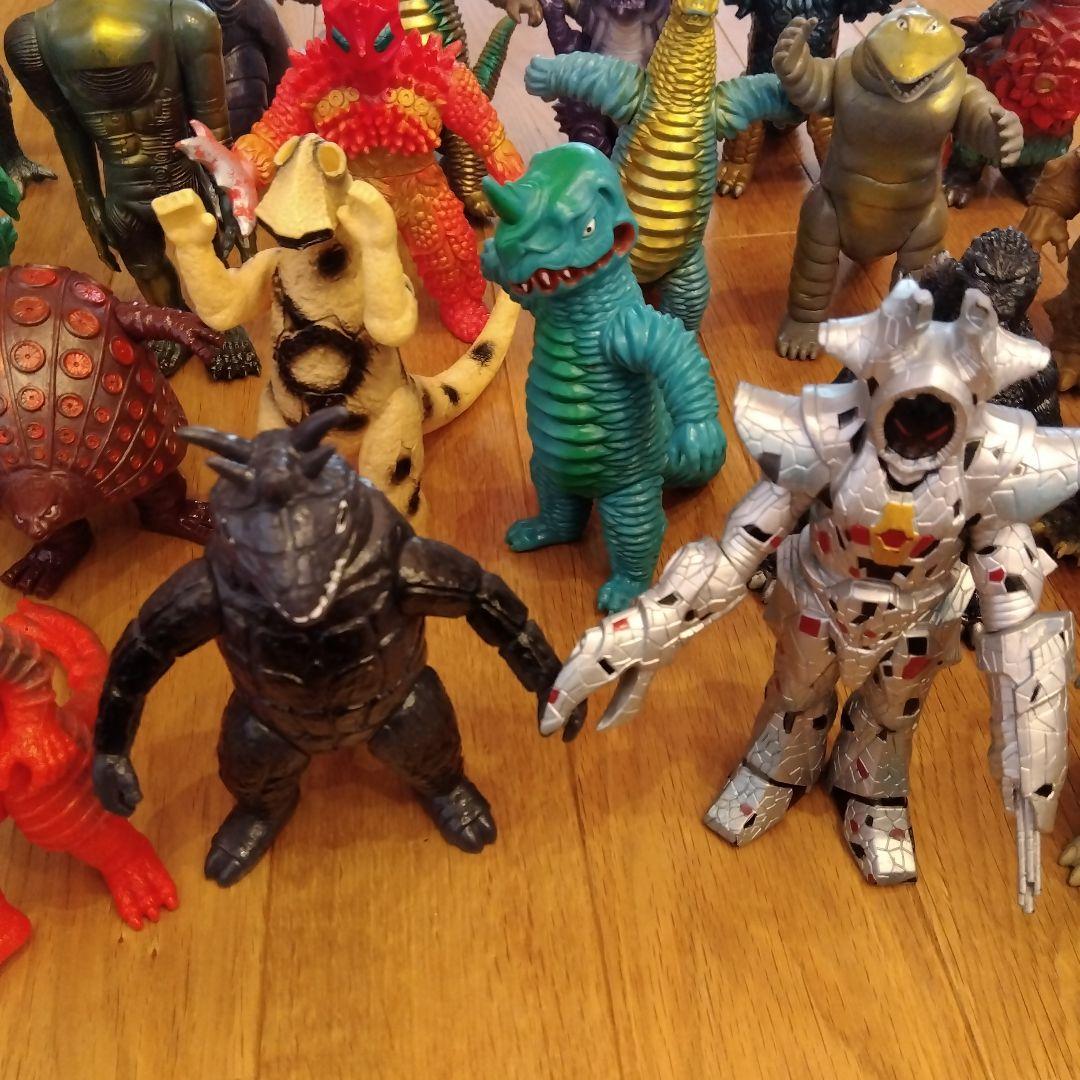 プ*チ様 ウルトラマン　怪獣フィギュアセット 30体