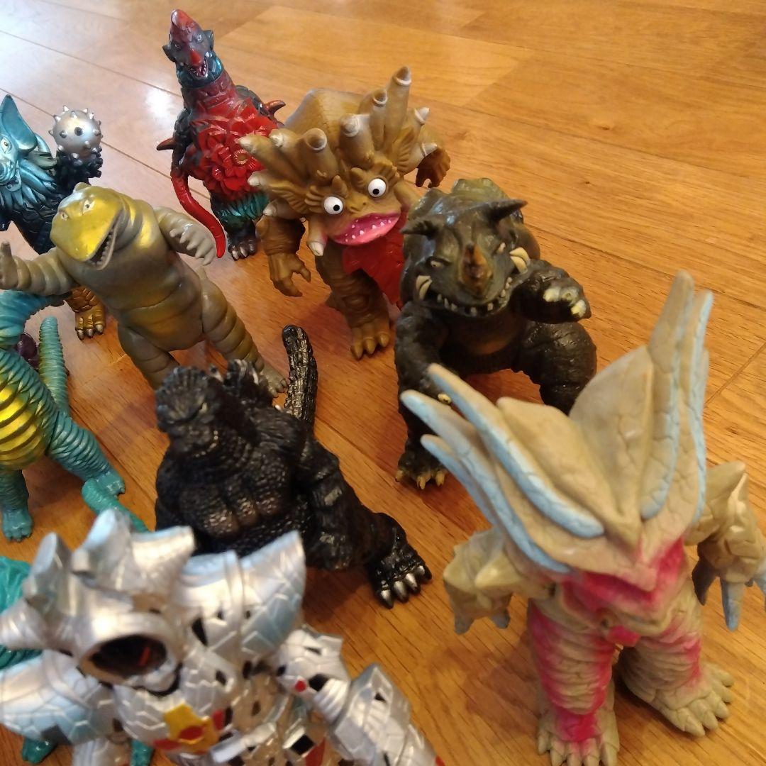 プ*チ様 ウルトラマン　怪獣フィギュアセット 30体