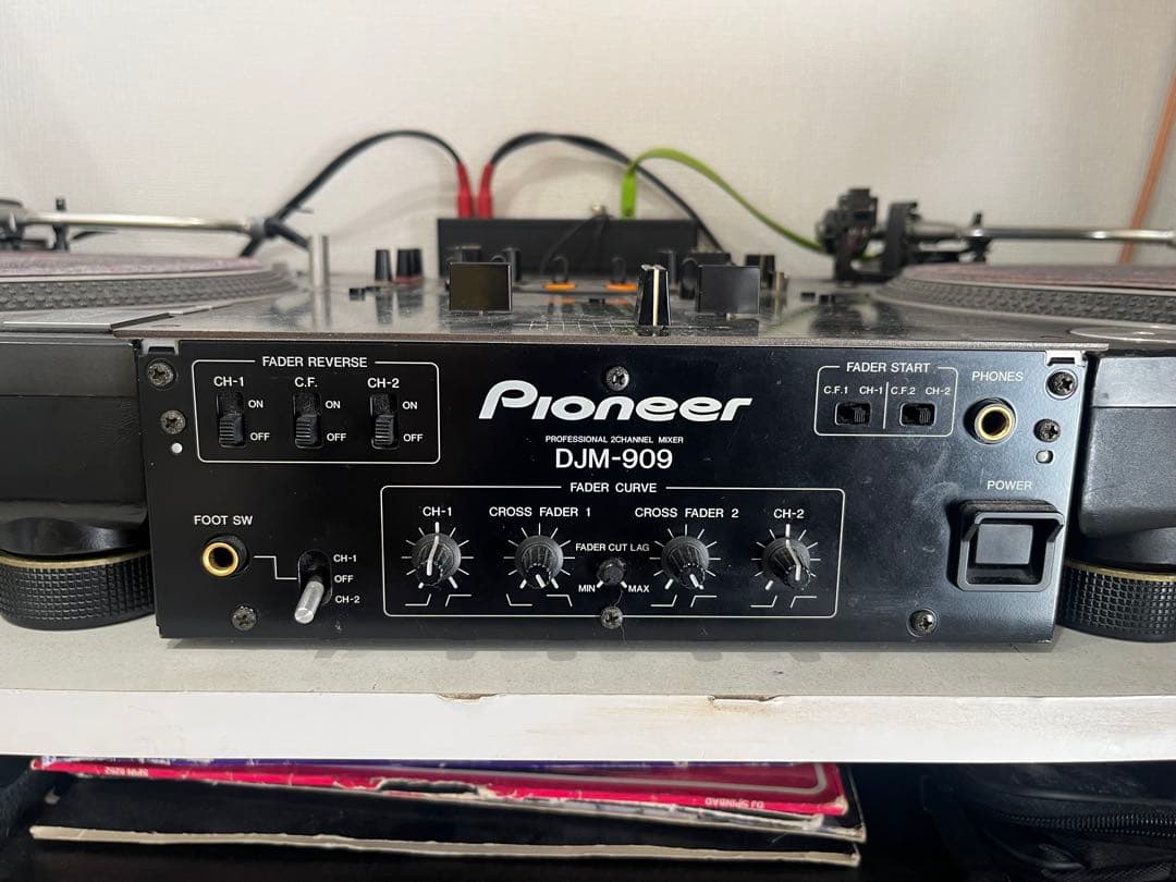 Pioneer DJM-909 DJミキサー　➕　serato SL4