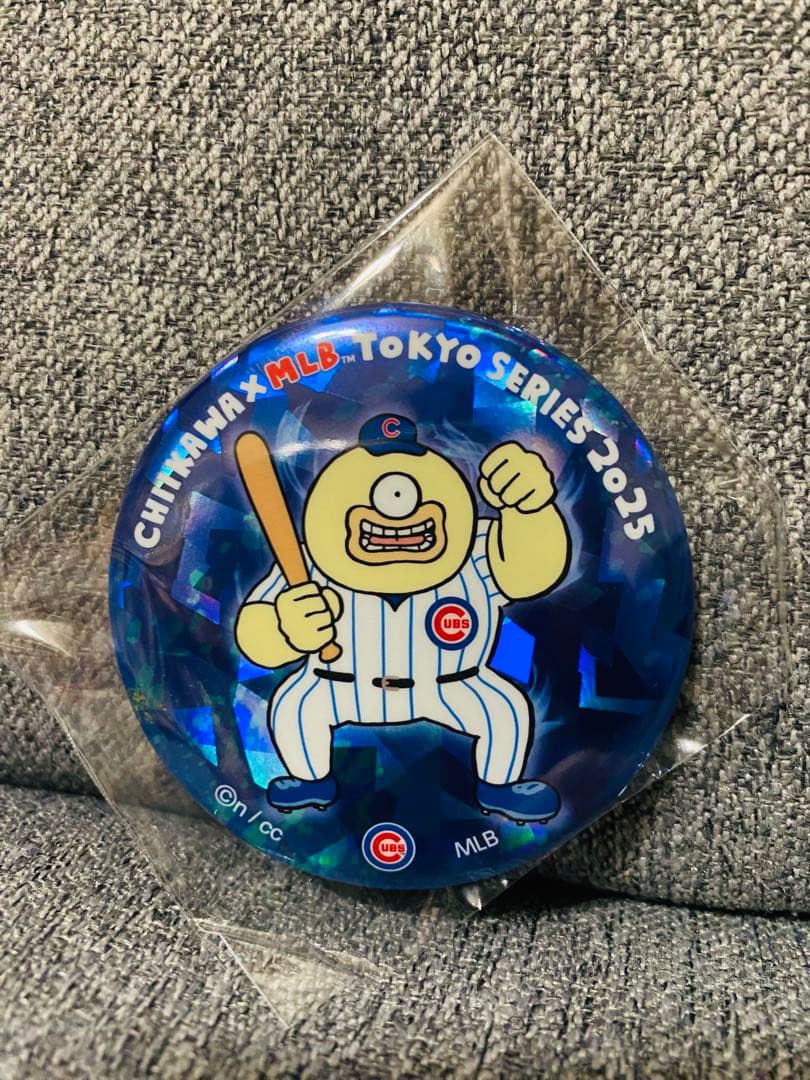 ちいかわ　MLB TOKYO SELIES ホログラム缶バッジ　全11種コンプ