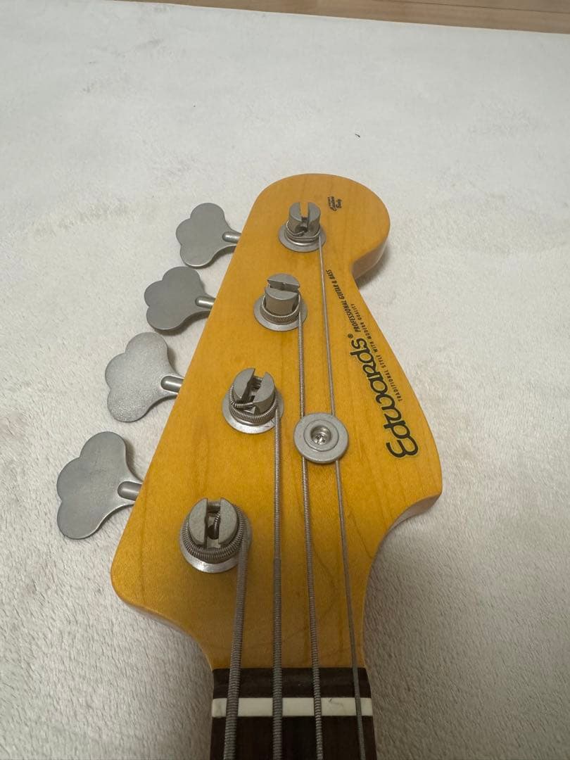 Edwards エレキベース ミントグリーン ストラップ付き