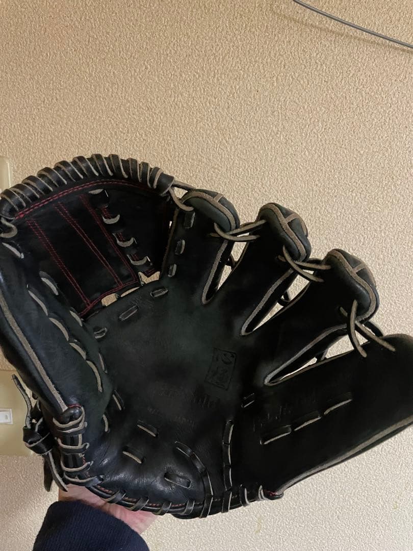 硬式野球グローブ 黒赤レザー製　ハイゴールド(元値48000円)