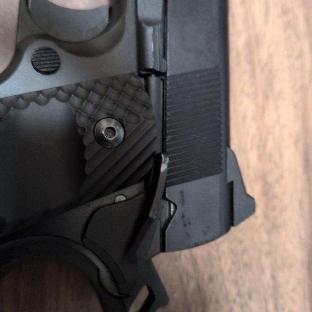 Carbon8 M1911 NITESHIFT ガスガン